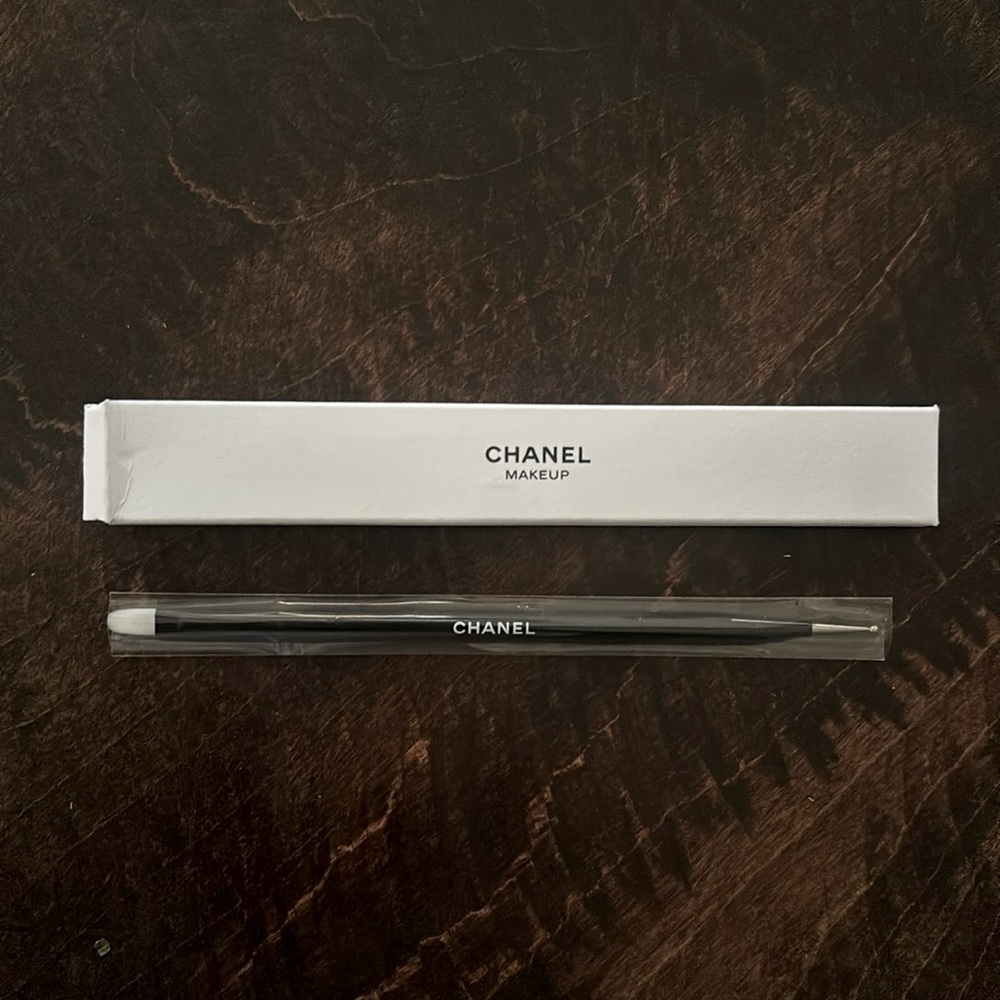 Chanel nail art pen